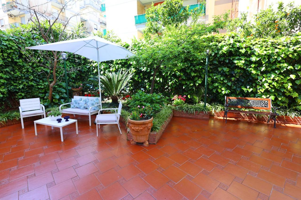 Garden House Giulia Apartment Соренто Екстериор снимка