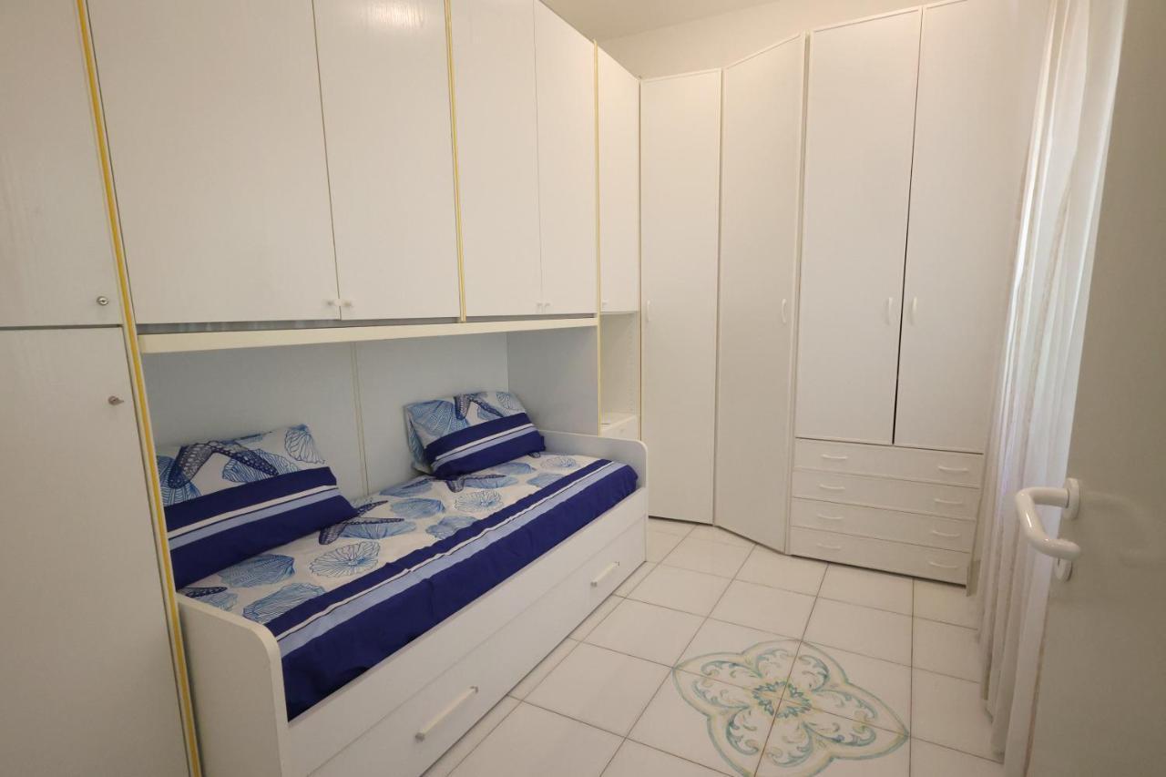 Garden House Giulia Apartment Соренто Екстериор снимка