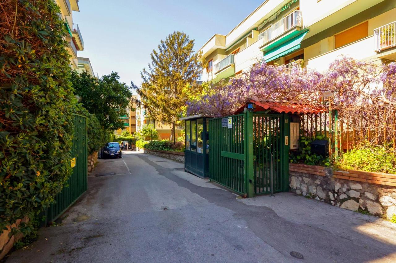 Garden House Giulia Apartment Соренто Екстериор снимка